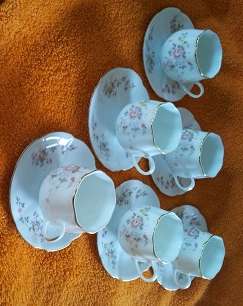 CIRCA 1970's :LOVELY, VERY DAINTY,TINY, PORELAIN CUPS AND SAUCERS