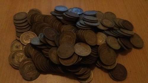 ** Massive Lot Of 220 1st Decimal Half Cent Coins From The 60s . One Bid For All. **