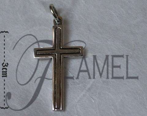 STERLING SILVER CROSS PENDANT