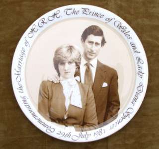ROYAL KENT Plate - Charles and Diana 1981