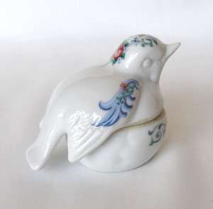 ELIZABETH ARDEN Southern Heirlooms Bird Trinket Box