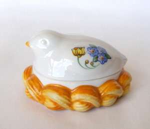ELIZABETH ARDEN Roma Al Fresco Chick Trinket Dish