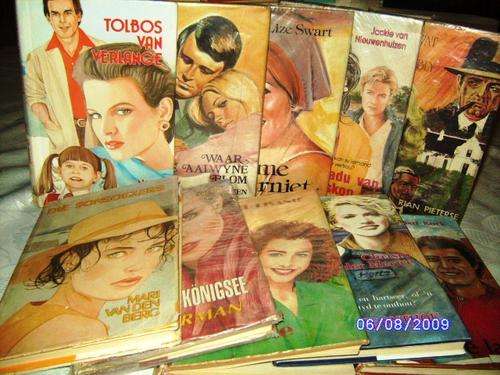 CLEARANCE SALE!!!!!!!!!! Afrikaans Collection2 10 Books