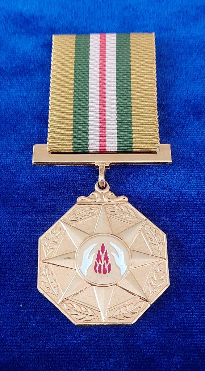 - SA Railway Police (Full Size) Star of Merit Gold to LT. H. Arendt -