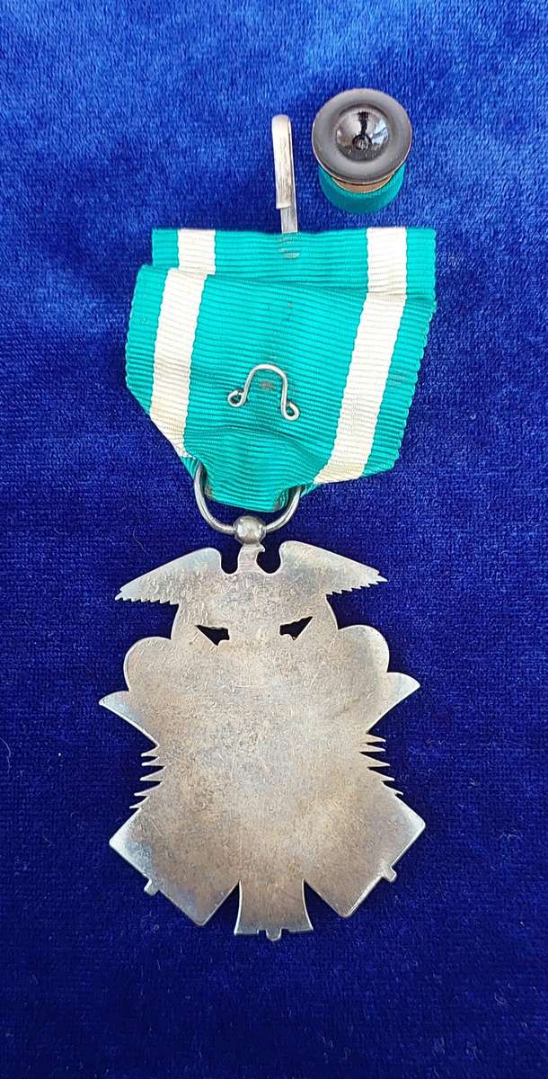 - WW2 Japanese Order of the Golden Kite 7th Class with Rosette Cased -