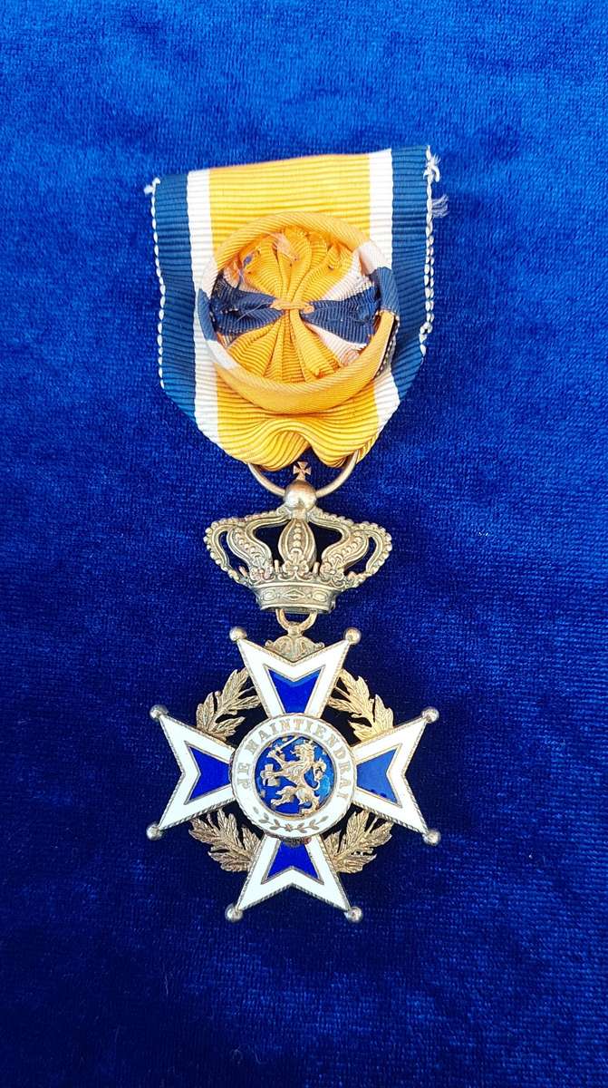 - Scarce Netherlands Order of the Orange Nassau, Officer -