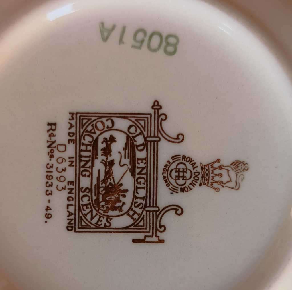 Vintage Royal Doulton Small Bowl - Coaching Scenes - D6393