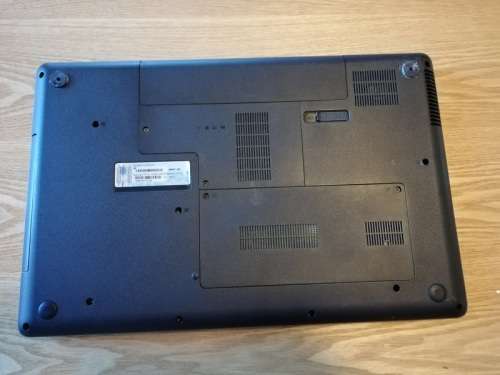 HP G72 17.3", Core i3, 8GB Ram, 1TB HD, DVD, Windows 10 Pro