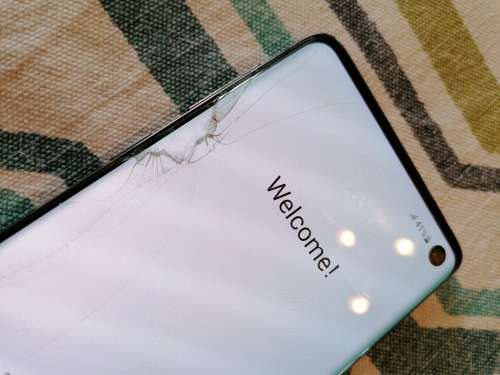Samsung Galaxy S10 - damaged screen