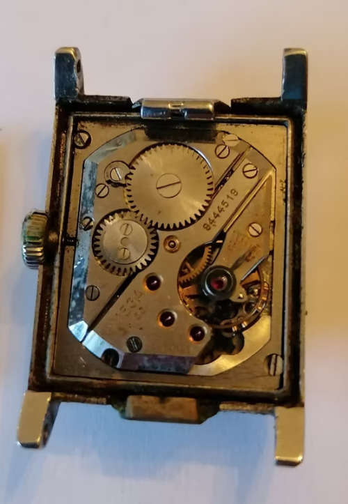 Manually Wound Omega Calibre T17