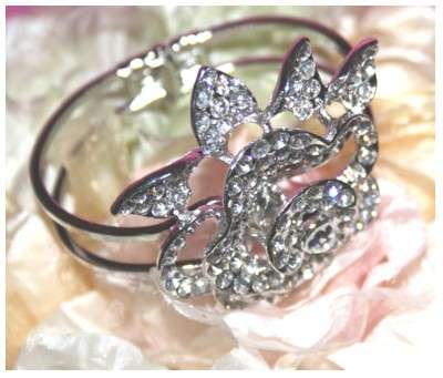 STUNNING DIAMANTE ROSE BRACELET