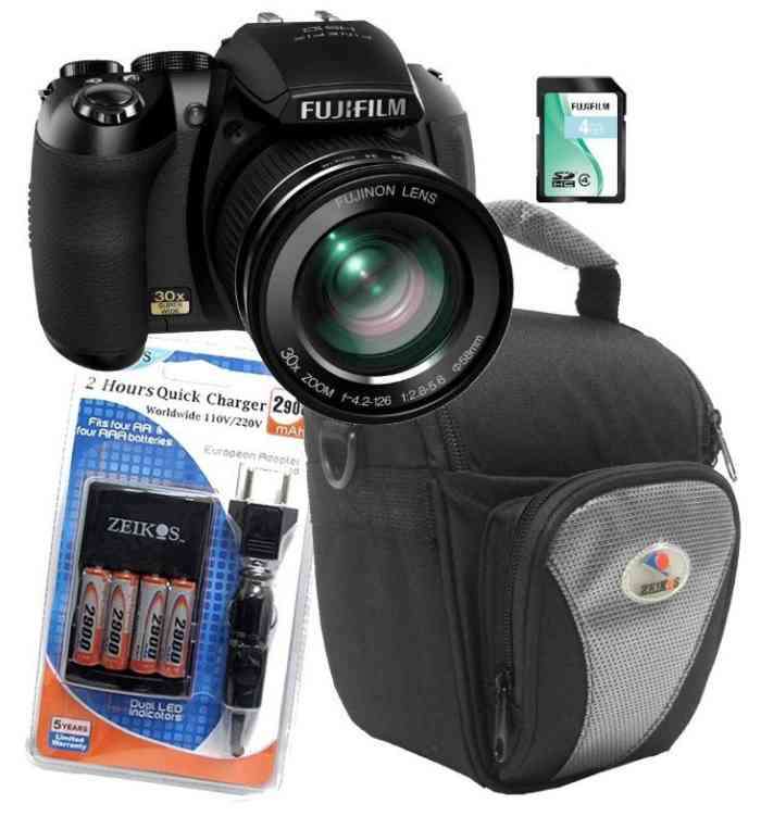 Fujifilm FinePix HS10 10 MP CMOS 30x Optical Zoom 3-Inch LCD 4Gb SDHC plus Bag