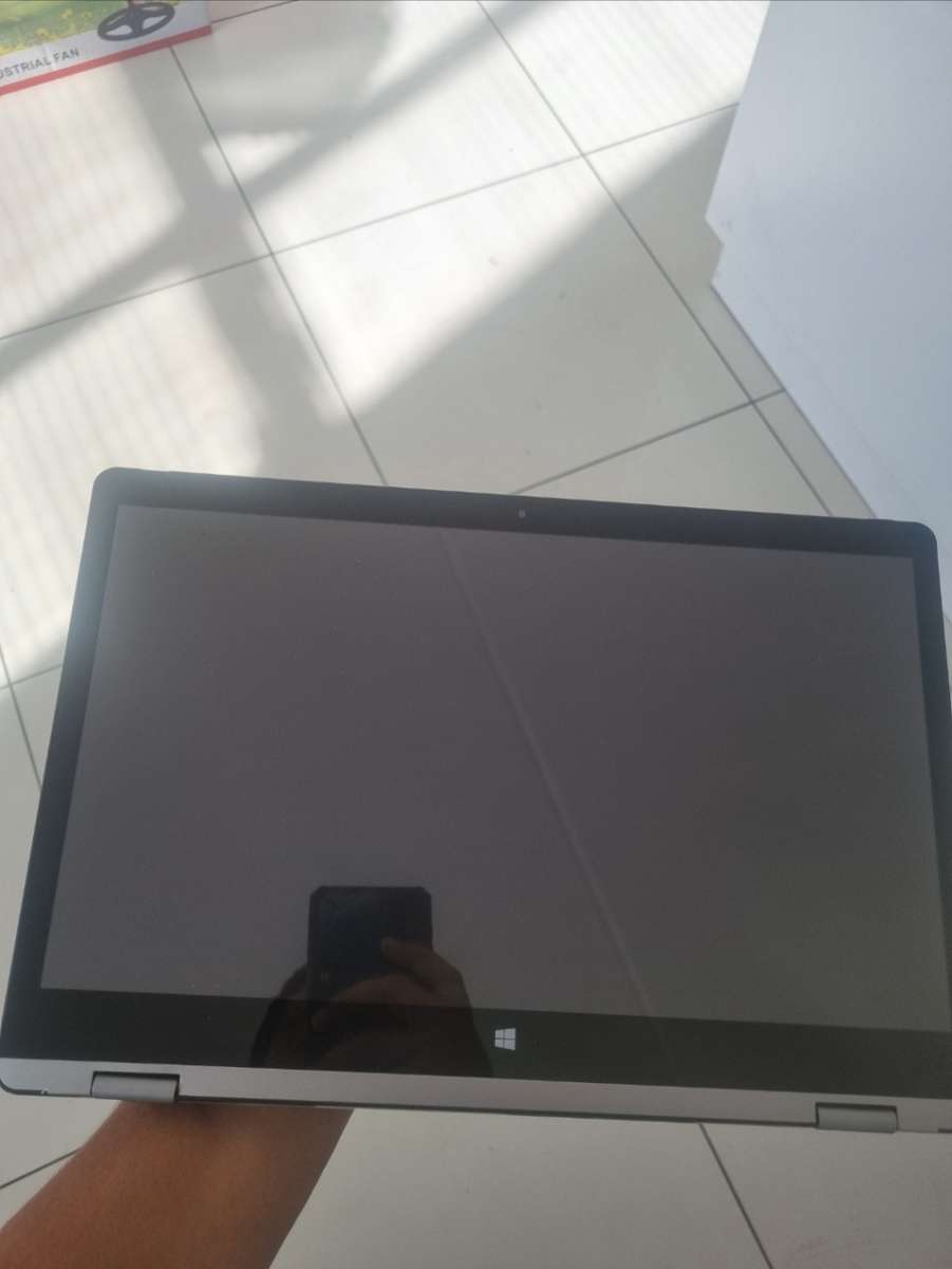 Mecer Guru Touchscreen 2 in 1 360° LTE Laptop