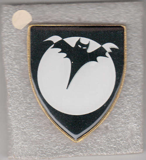 32 BATTALION SHOULDER FLASH 3 PINS NOT APPROVED company