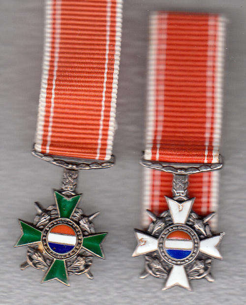 SADF HONORIS CRUX DECORATION AND GOLD - MINIATURE