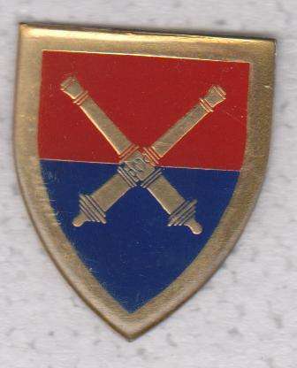 SCHOOL OF ARTILLERY SHOULDER FLASH N0 PINS