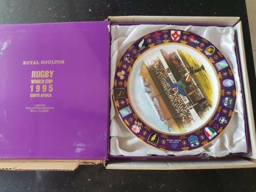 Limited edition Royal Doulton 1995 Rugby world cup plate in box