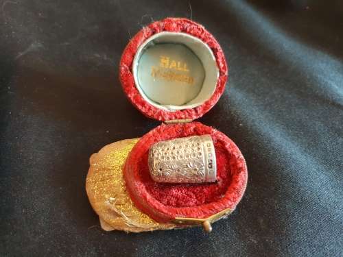 Victorian Sterling silver Thimble James Fenton sheffield 1857 in Jockey hat