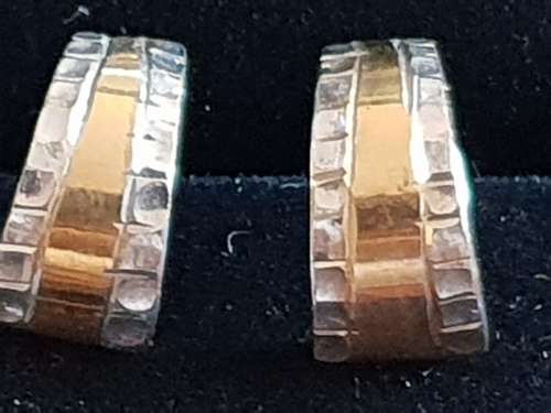 9ct gold curved earring set