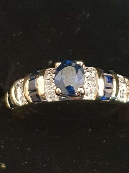 Sapphire and Diamond 14ct gold ring