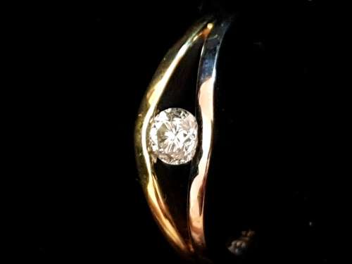 Genuine 18ct gold 2 tone Tube Dress Ring with real 1/4 carat Diamond