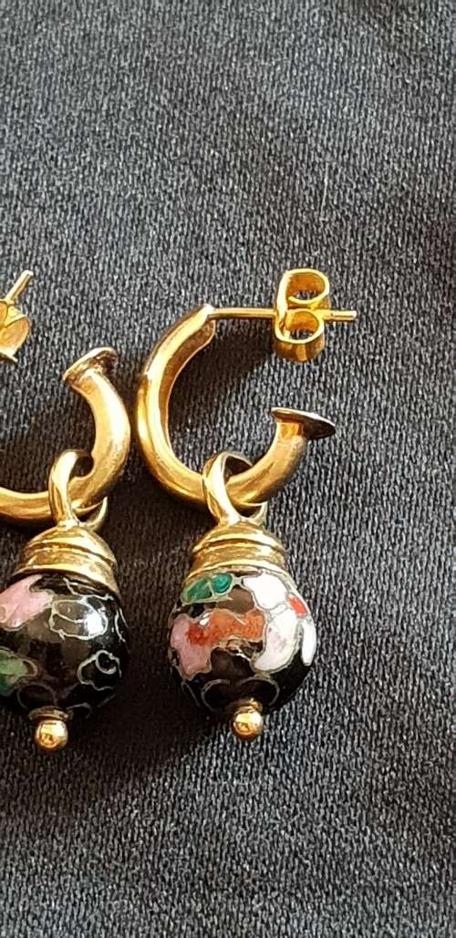 Vintage Art Deco Venetian hand painted glass bead earing set in 9ct gold