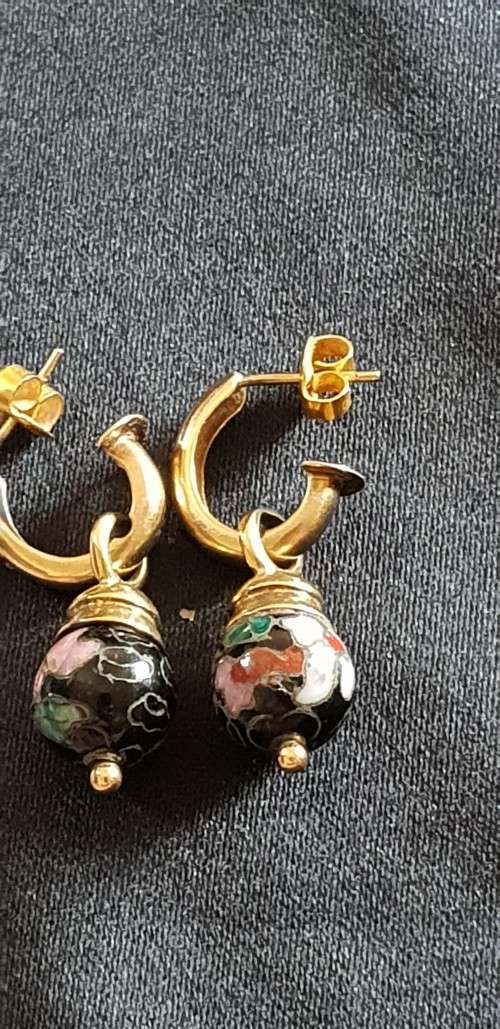 Vintage Art Deco Venetian hand painted glass bead earing set in 9ct gold