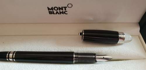 MontBlanc Starwalker fountain pen with original case box,booklet and brand new ink