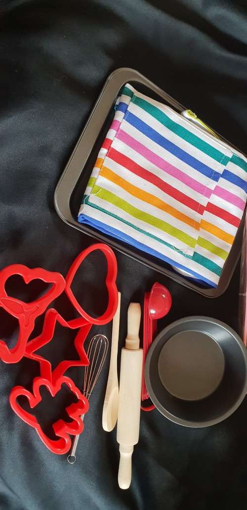 Kids Mini baking set with apron