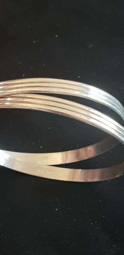 Stunning Set of 2 matching Sterling silver bangles