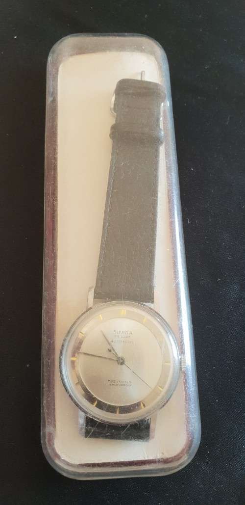 Extremely rare mint condition Sifara deluxe Automatic 25jewel shockproof watch