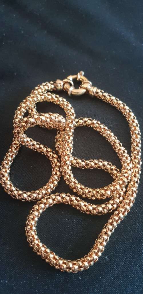 OOH SO NICE! Genuine 9ct solid gold necklace