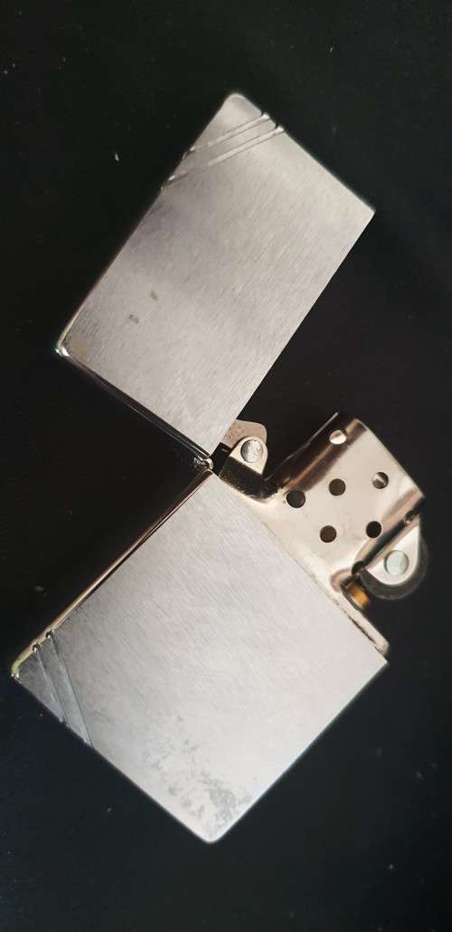 Zippo lighter brush finished regular chrome