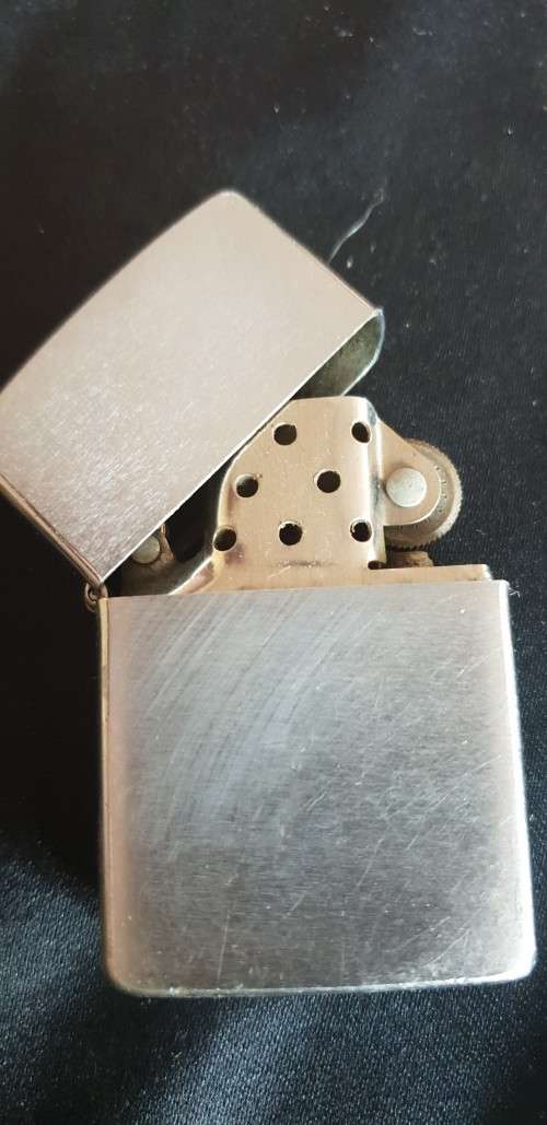 Zippo lighter brush finished regular chrome