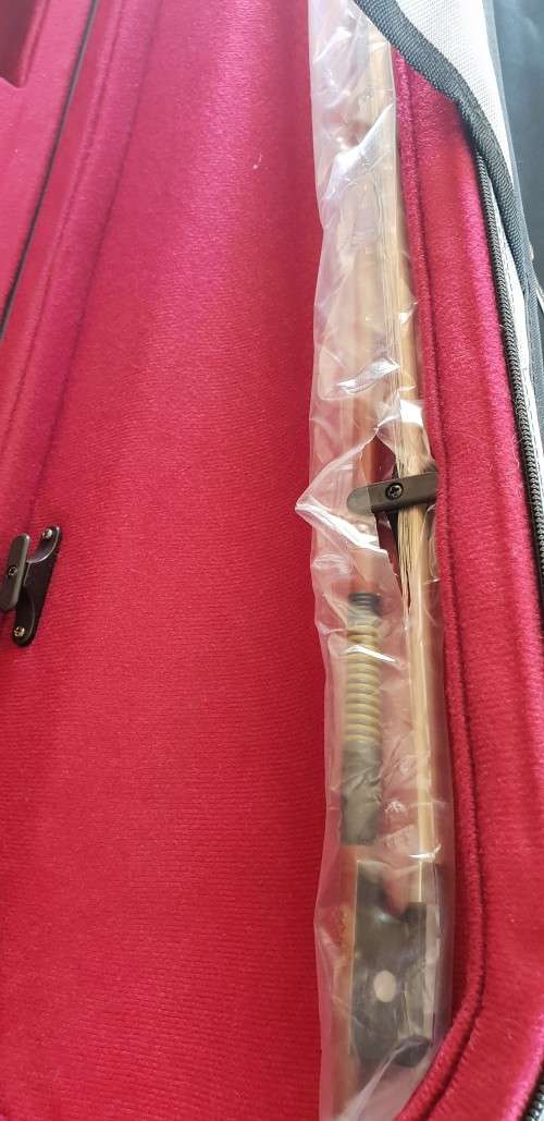 Sadner SA106 full size 4/4 violin in case with bow