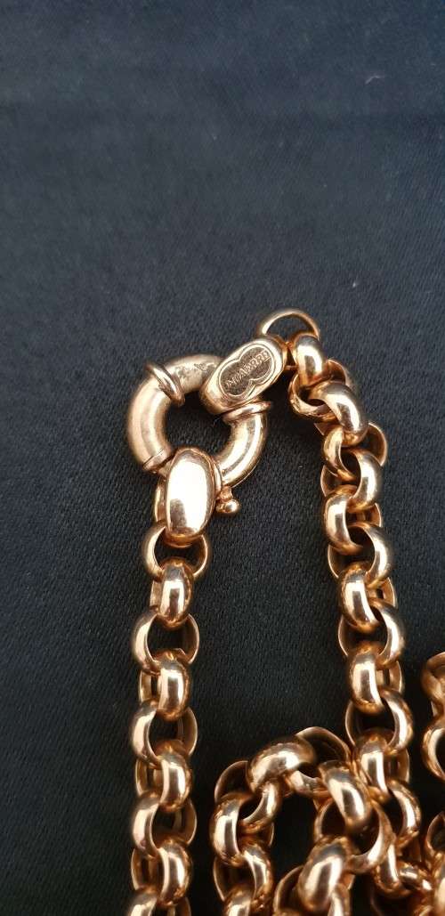 OOH SO STUNNING NOT TO BE MISSED Genuine 9ct gold necklace