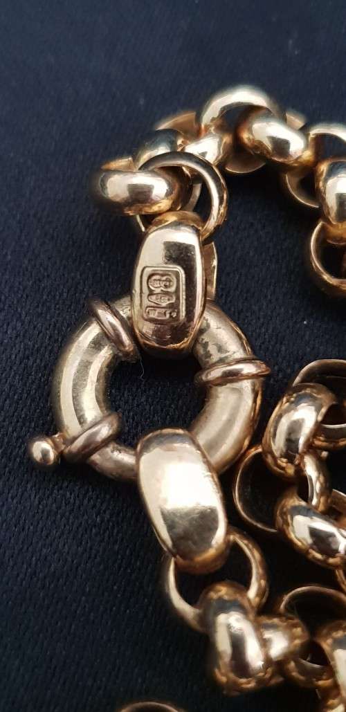 OOH SO STUNNING NOT TO BE MISSED Genuine 9ct gold necklace