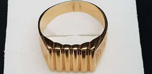 Stunning 18ct genuine gold high polished with bands gents Anniversary ring