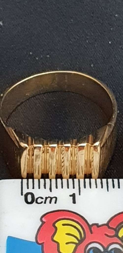 Stunning 18ct genuine gold high polished with bands gents Anniversary ring