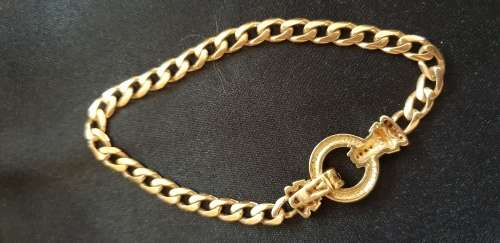 Stunning *to nice to mention* 9ct gold bracelet with 16x natural diamonds!!