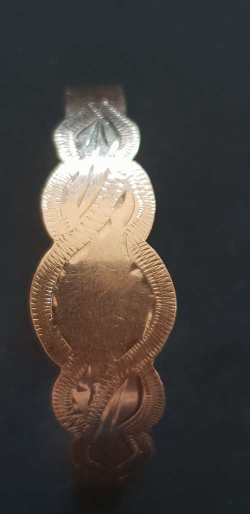 9ct gold baby bangle