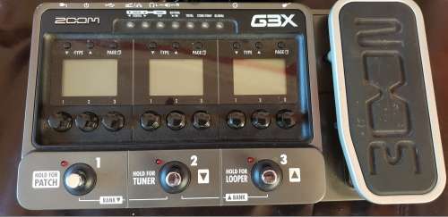 Zoom G3x multi effects pedal & adapter