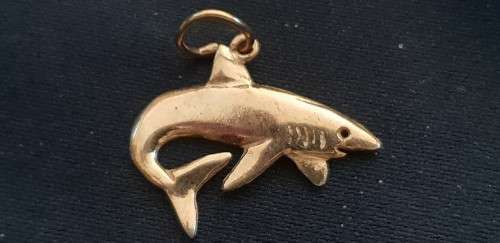 9ct Gold Shark Pendant