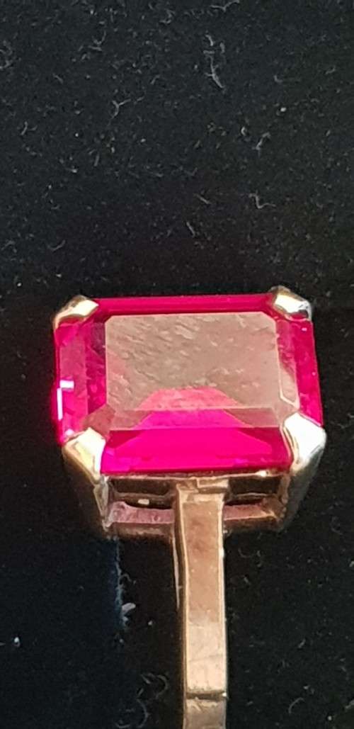 Vintage large 1.5 carat Baguette cut Synthetic Ruby and 9ct genuine gold ring