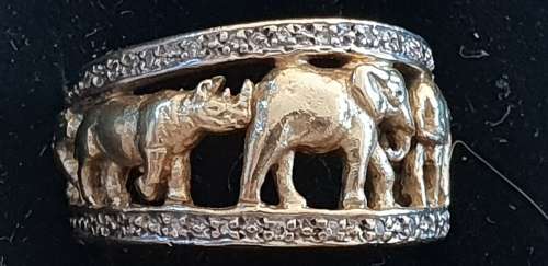 The big 5 Animal safari designer ring set in 14ct gold with 26x diamonds