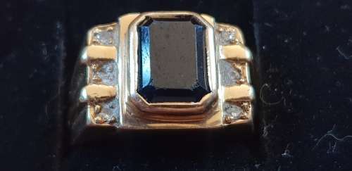 18CT GENUINE YELLOW GOLD AND SAPPHIRE AND GENUINE DIAMOND GENTS RING