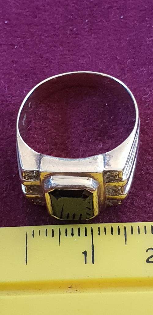 18CT GENUINE YELLOW GOLD AND SAPPHIRE AND GENUINE DIAMOND GENTS RING