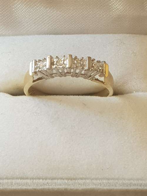 4 diamond 9ct yellow and white gold Eternity ring