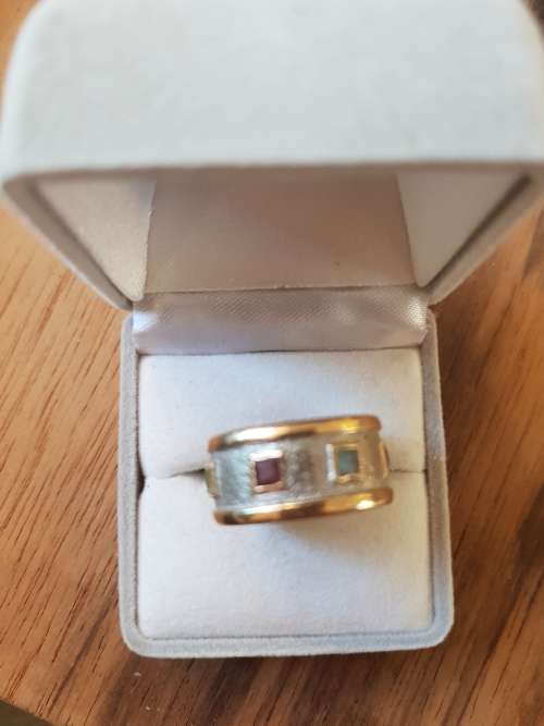 Genuine 9ct gold with 7x different coloured stone ring