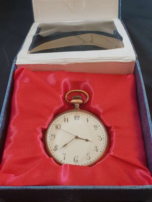 Quartz modern pocket watch